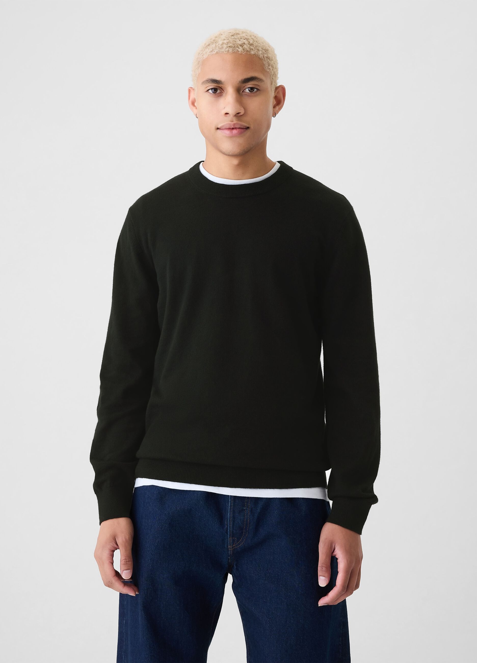 Round neck pullover