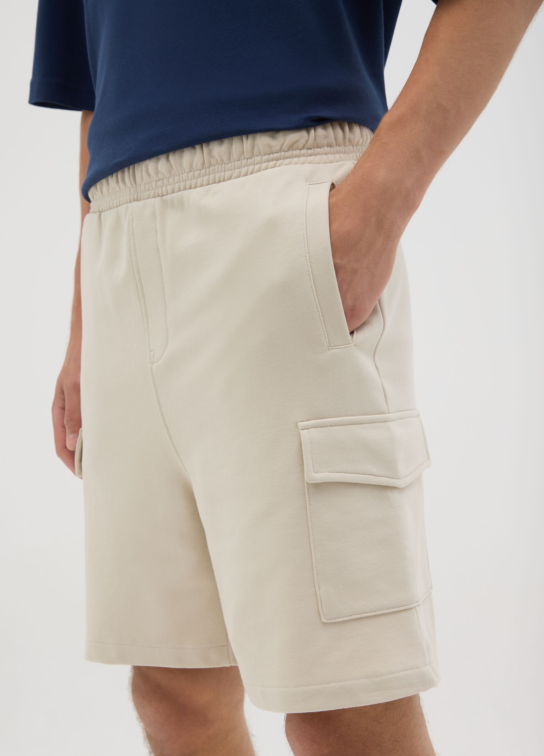 Men's beige cotton blend shorts relaxed fit