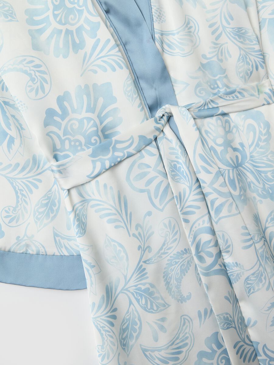 Patterned dressing gown in satin_5