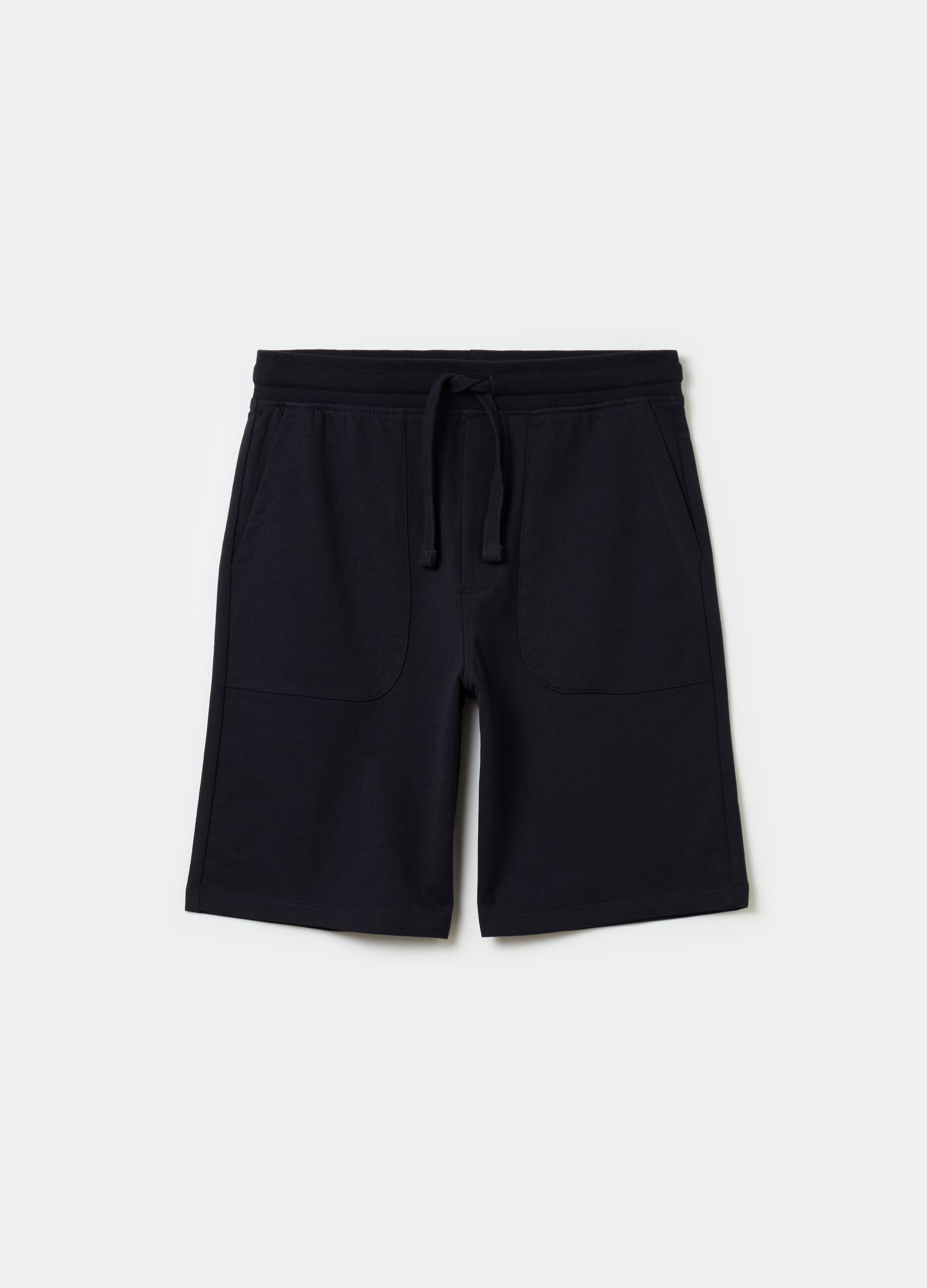 Solid colour shorts in French terry