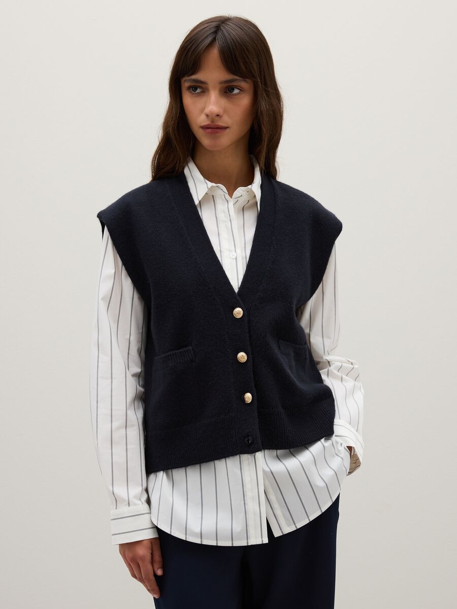 Gilet blu lungo con bottoni_0