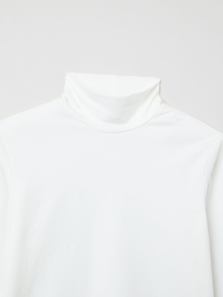 T-shirt a maniche lunghe collo alto_2