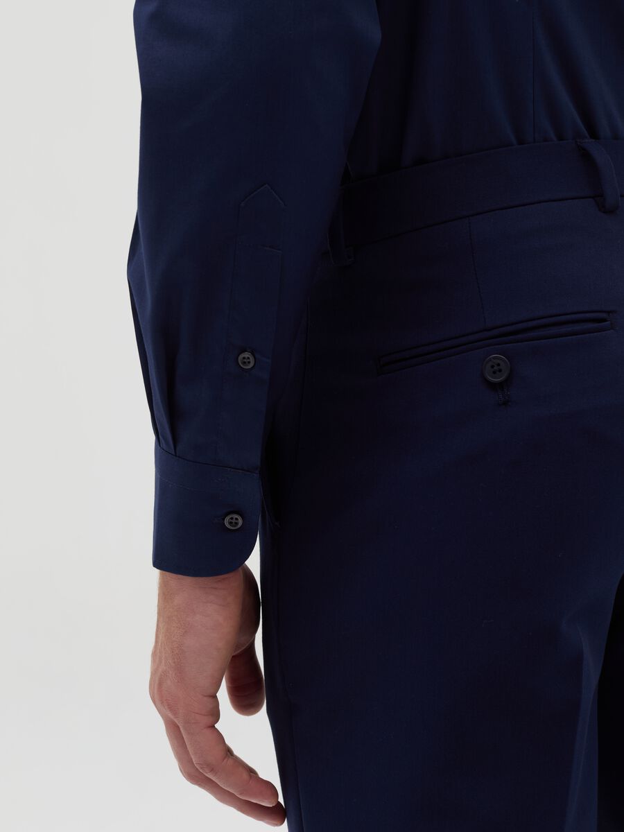 Solid colour slim fit shirt_3