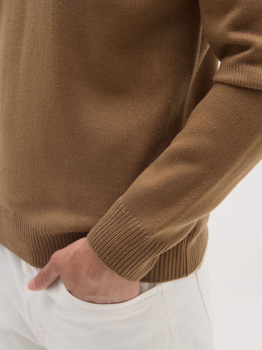 Brown crewneck sweater regular fit_3