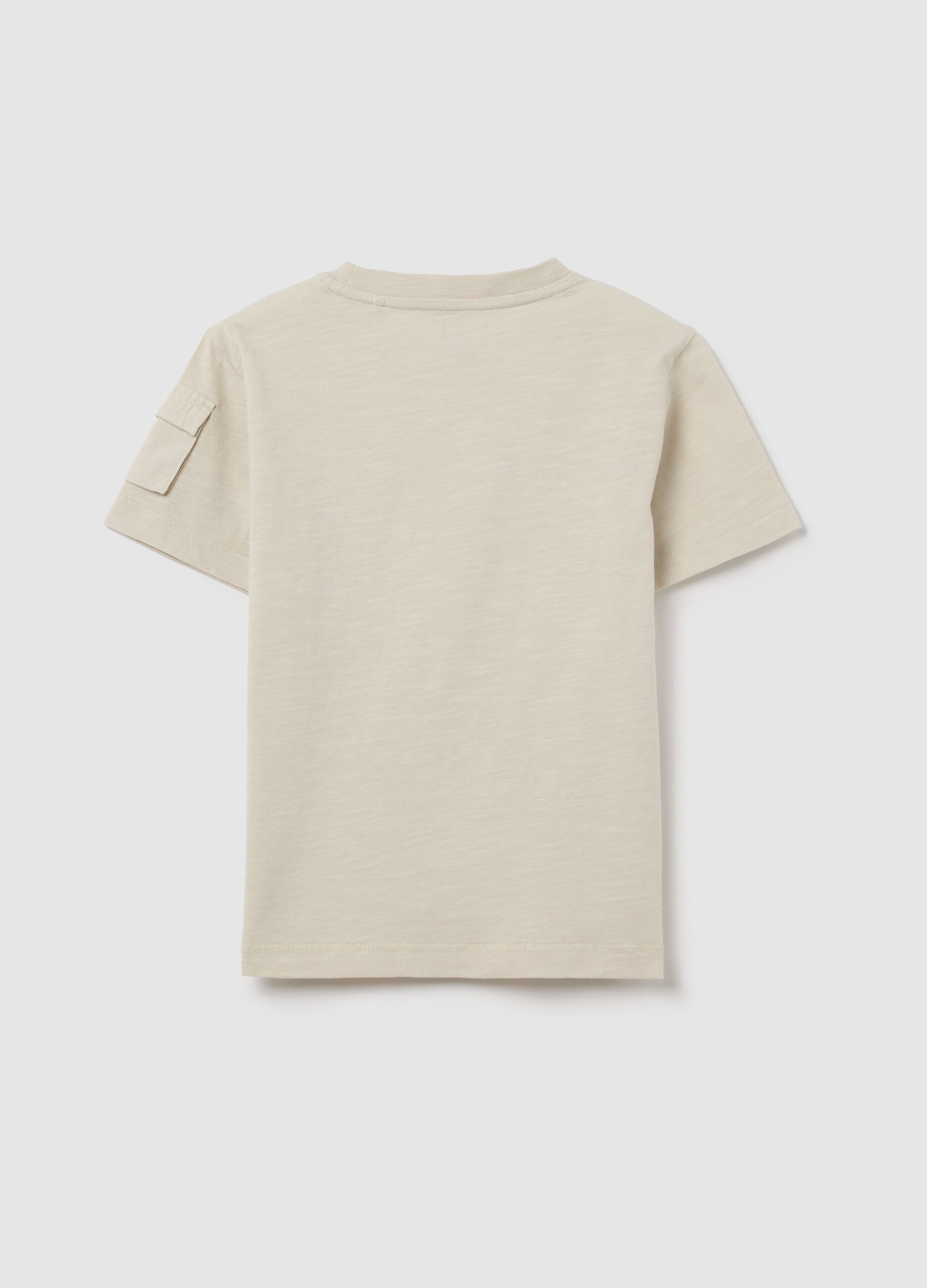 Cotton T-shirt with "Nature Connection" patch