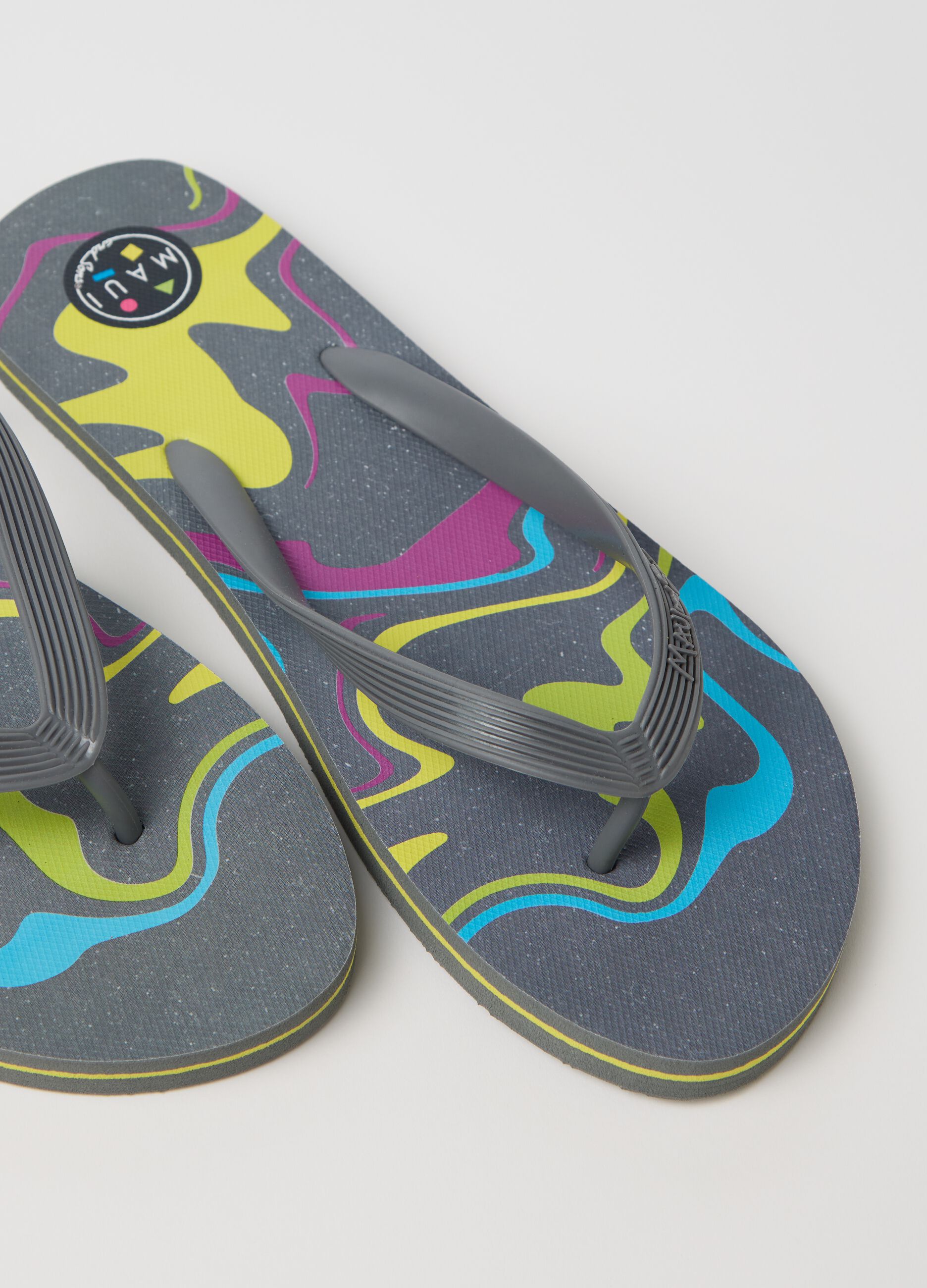 Infradito grigie con stampa multicolor Maui and Sons