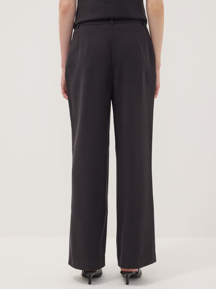 Pantaloni neri in misto viscosa straight fit_2