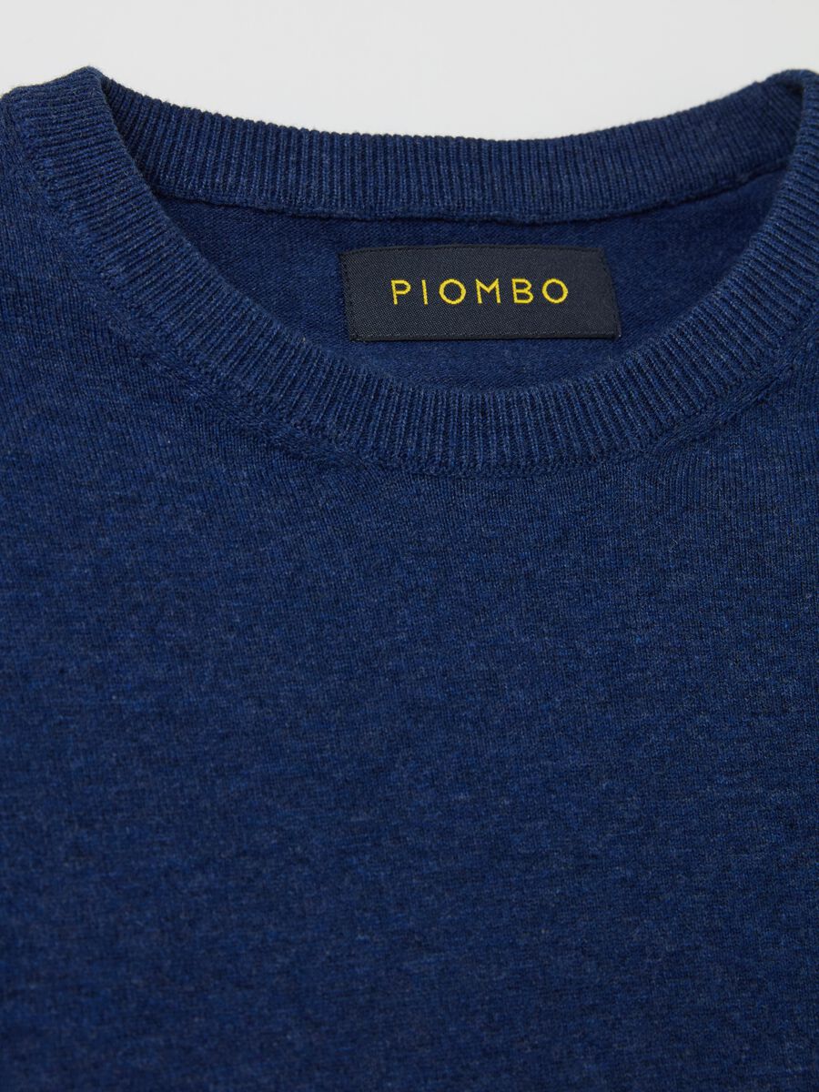 Pullover con scollo rotondo_2