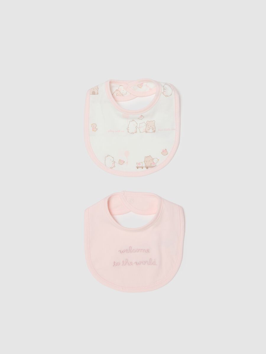 Pack of colourful pure cotton bibs for infants_0