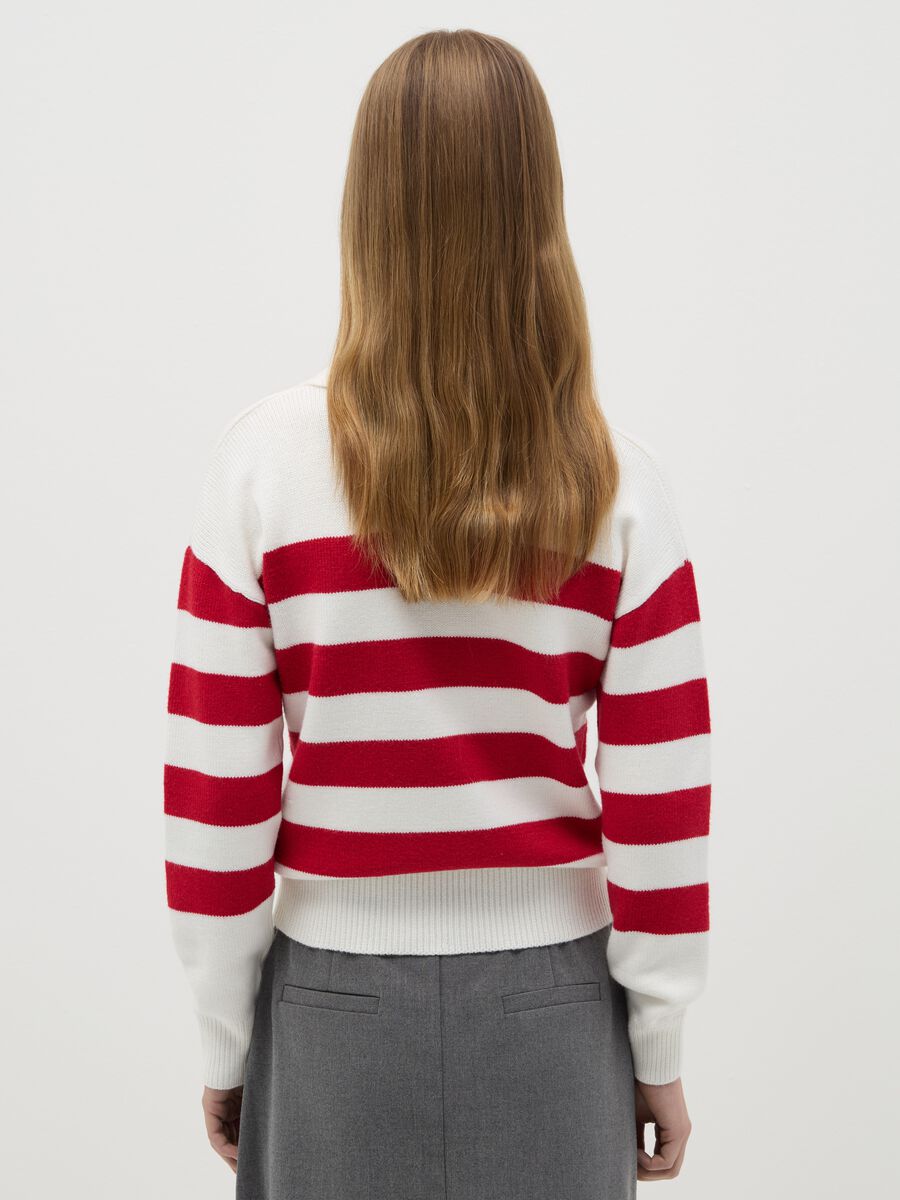 Top with red and white stripes and polo neck_2