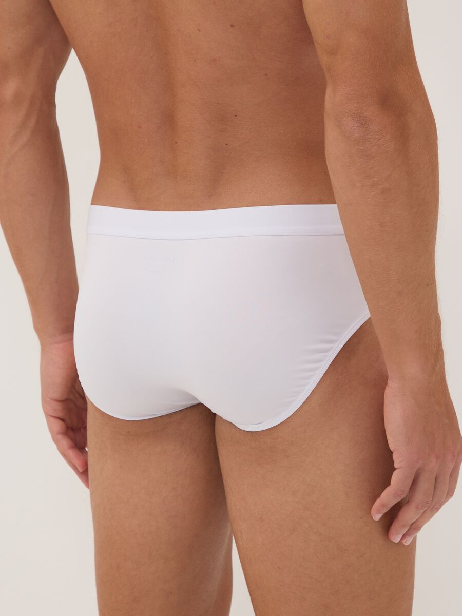3-pack of white stretch microfibre briefs_2