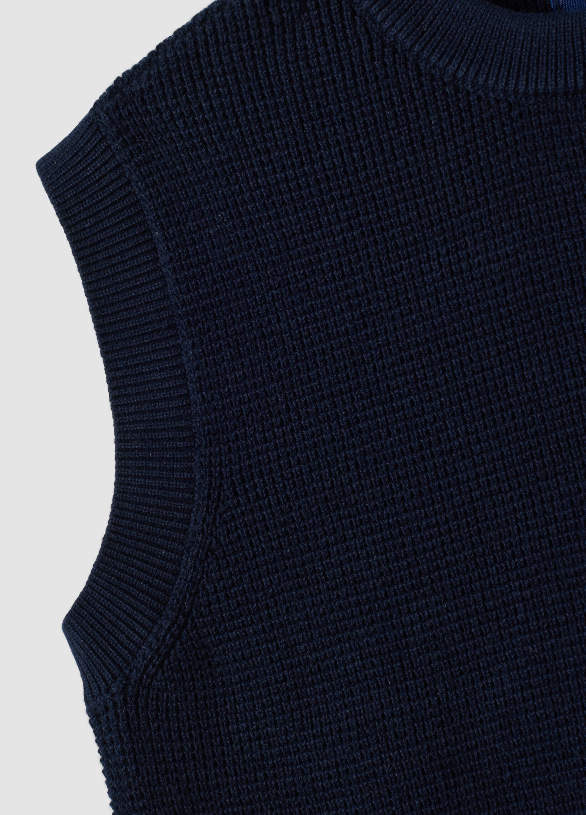 Blue cotton-blend knitted gilet with embroidery for boys