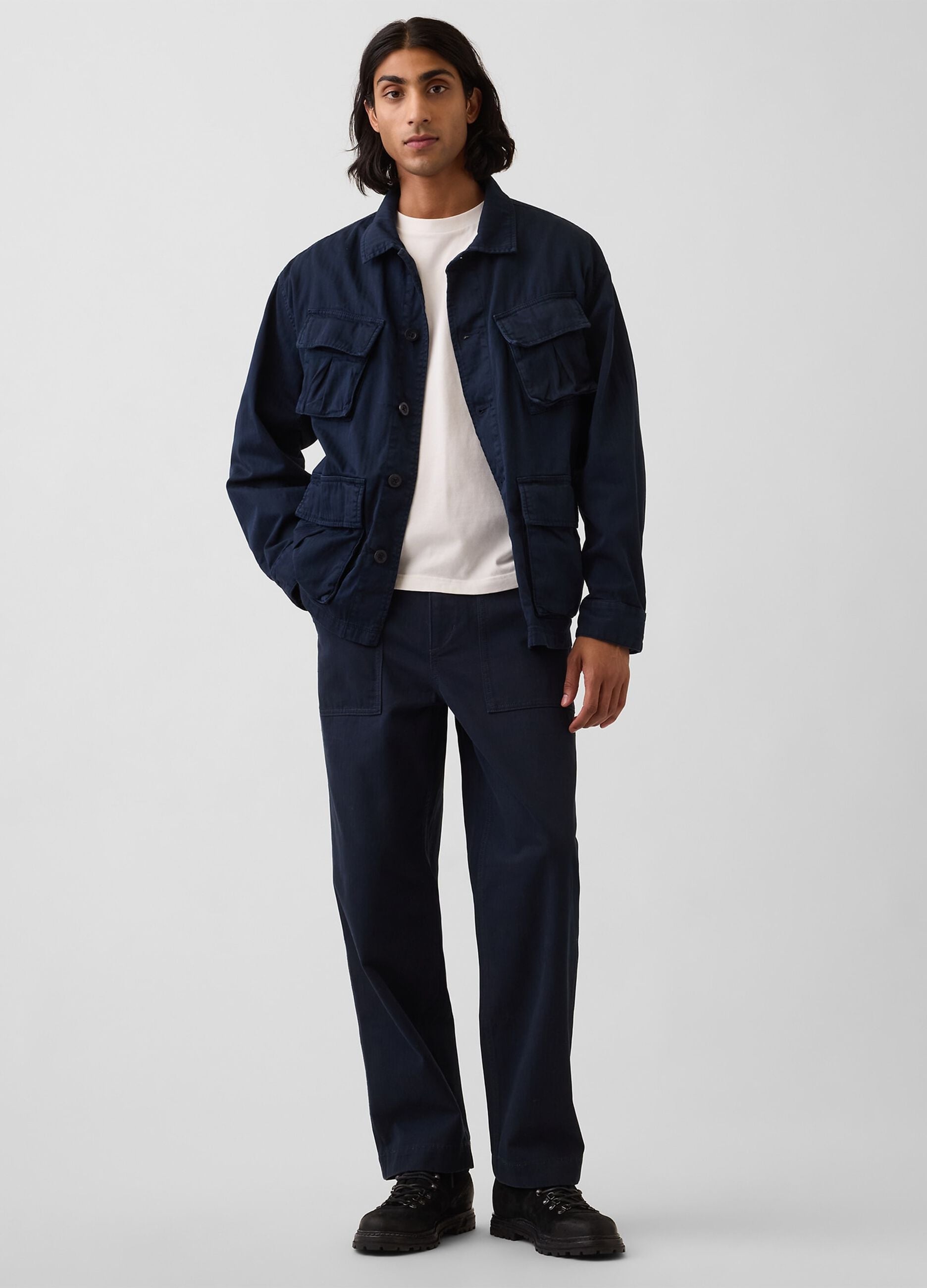 Pantaloni blu navy in puro cotone con tasche applicate