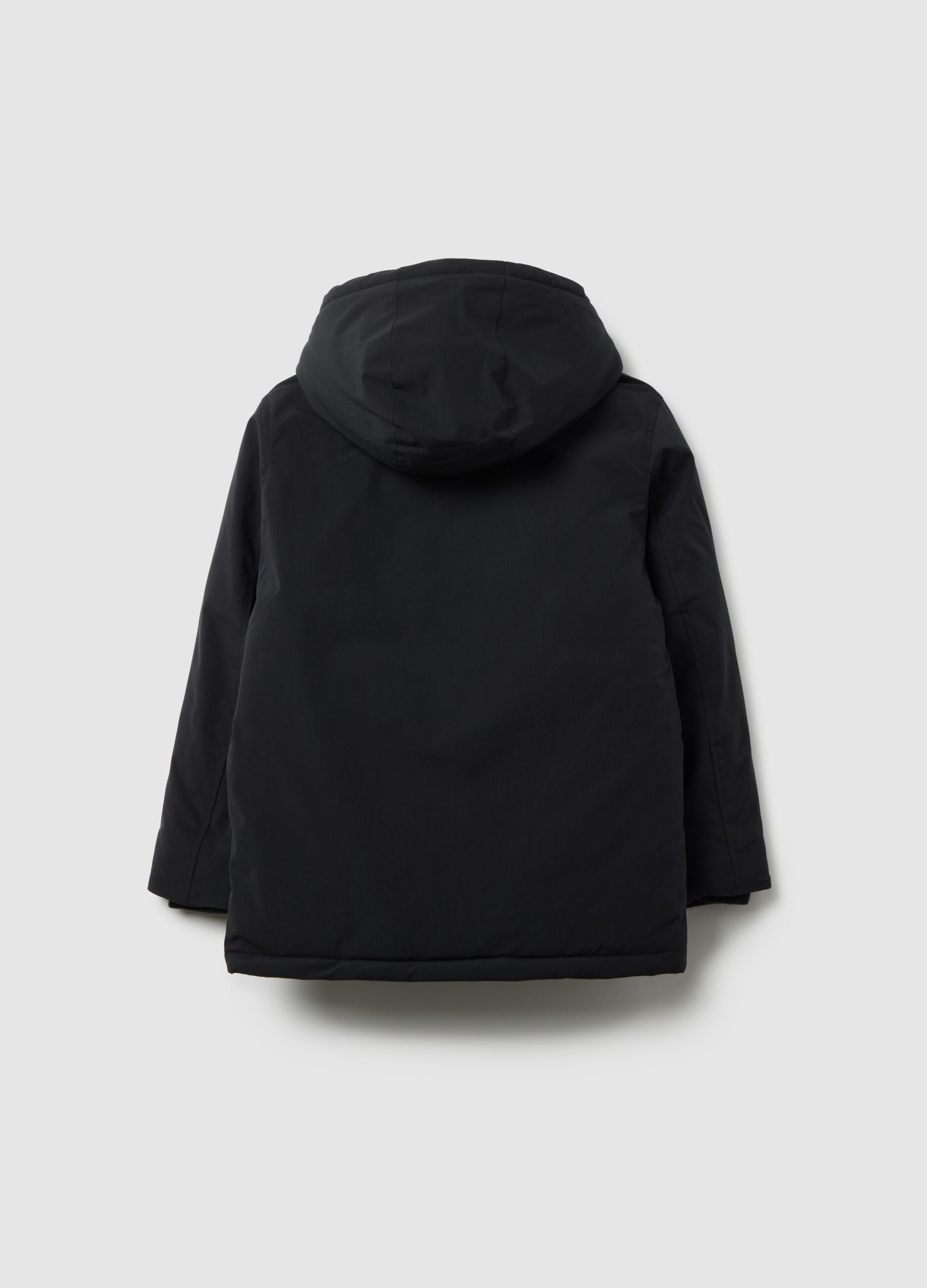 Giubbotto nero imbottito con cappuccio da ragazzo regular fit