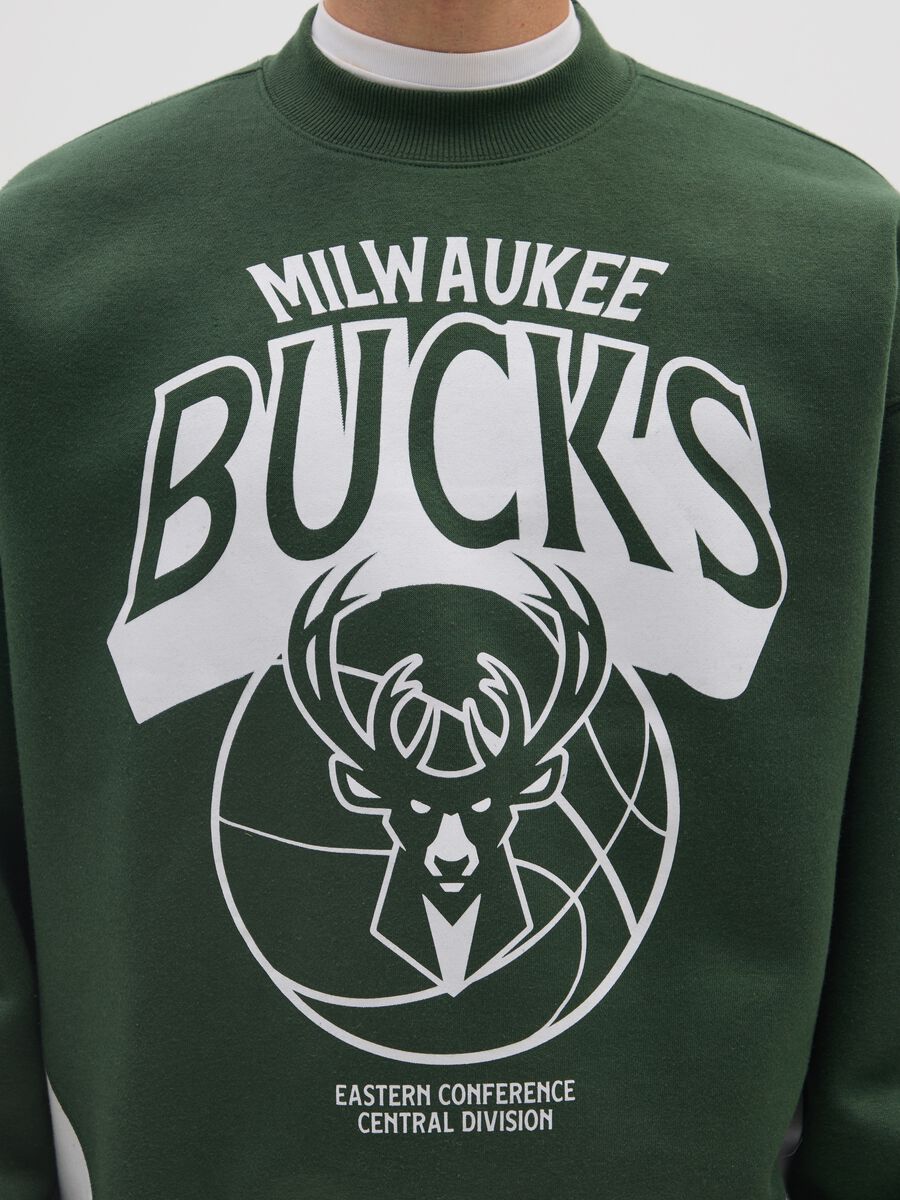 Green cotton blend sweatshirt with regular fit and Milwaukee Bucks print_3