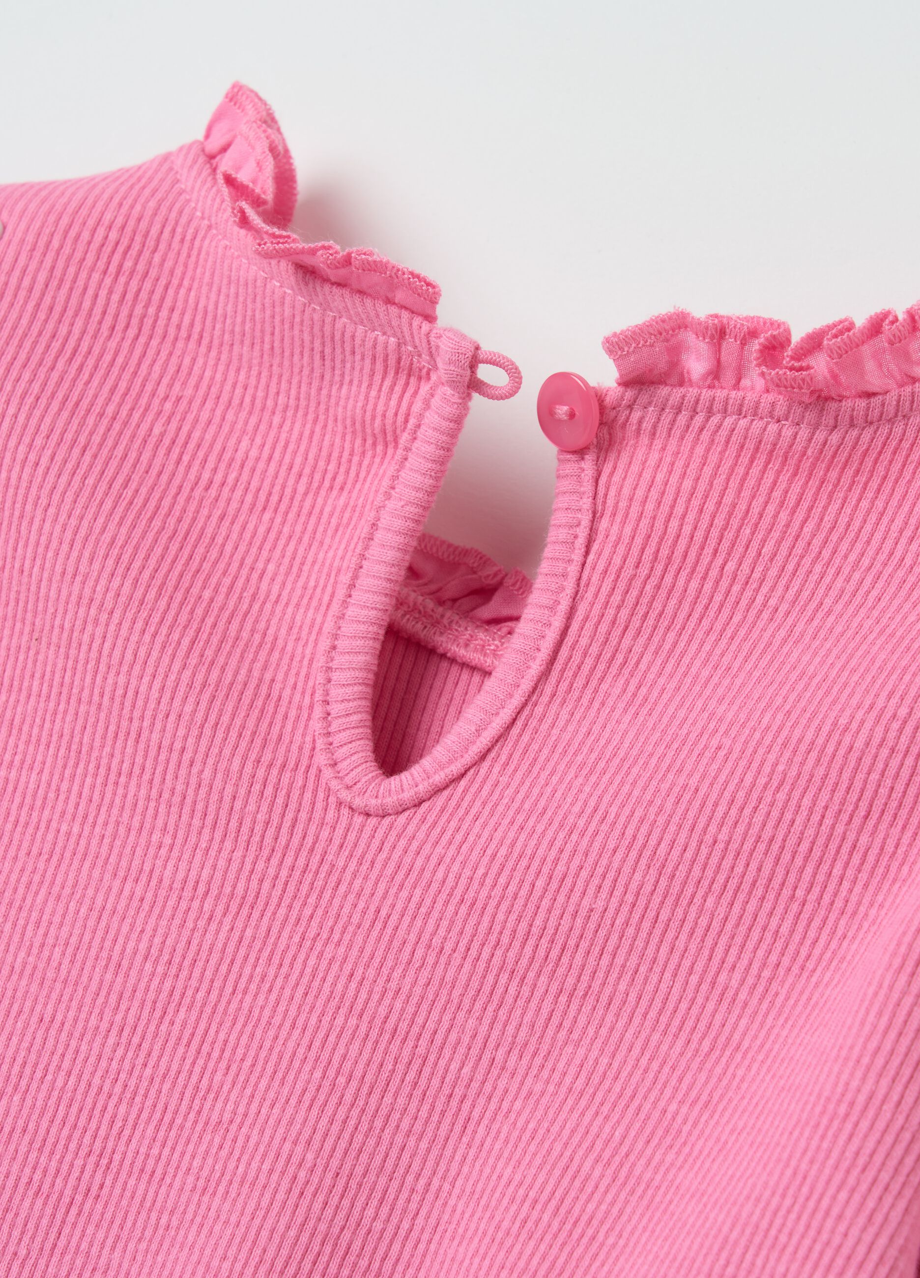 Ribbed T-shirt with long sleeves and frills