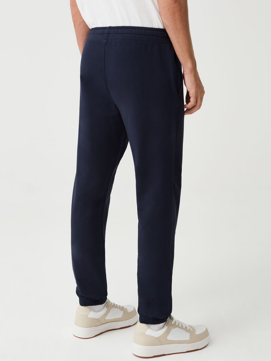 Joggers in felpa stretch con coulisse_2