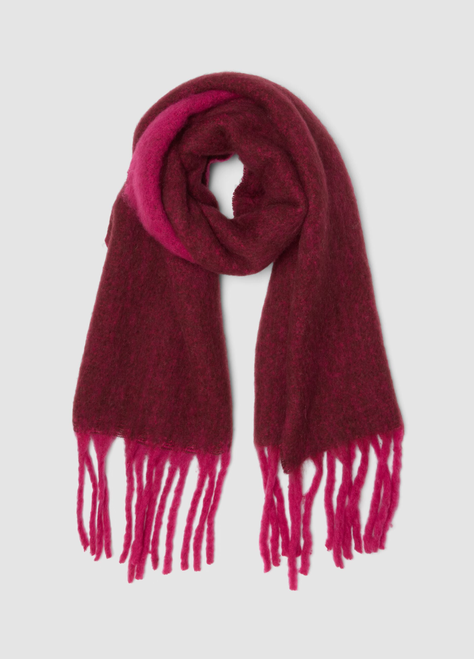 Red wool-blend scarf with fringes