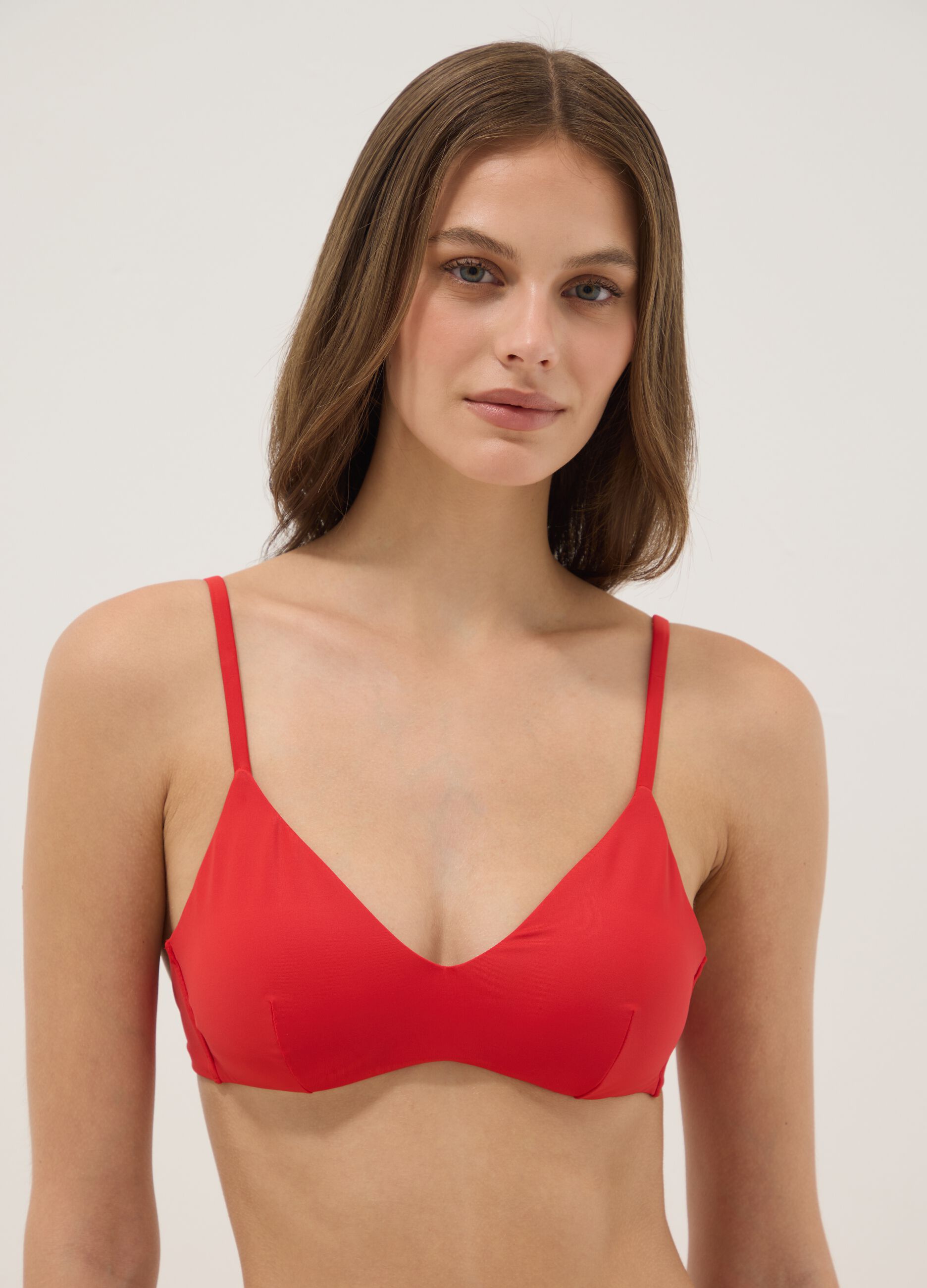 Red triangle bikini top in stretch fabric