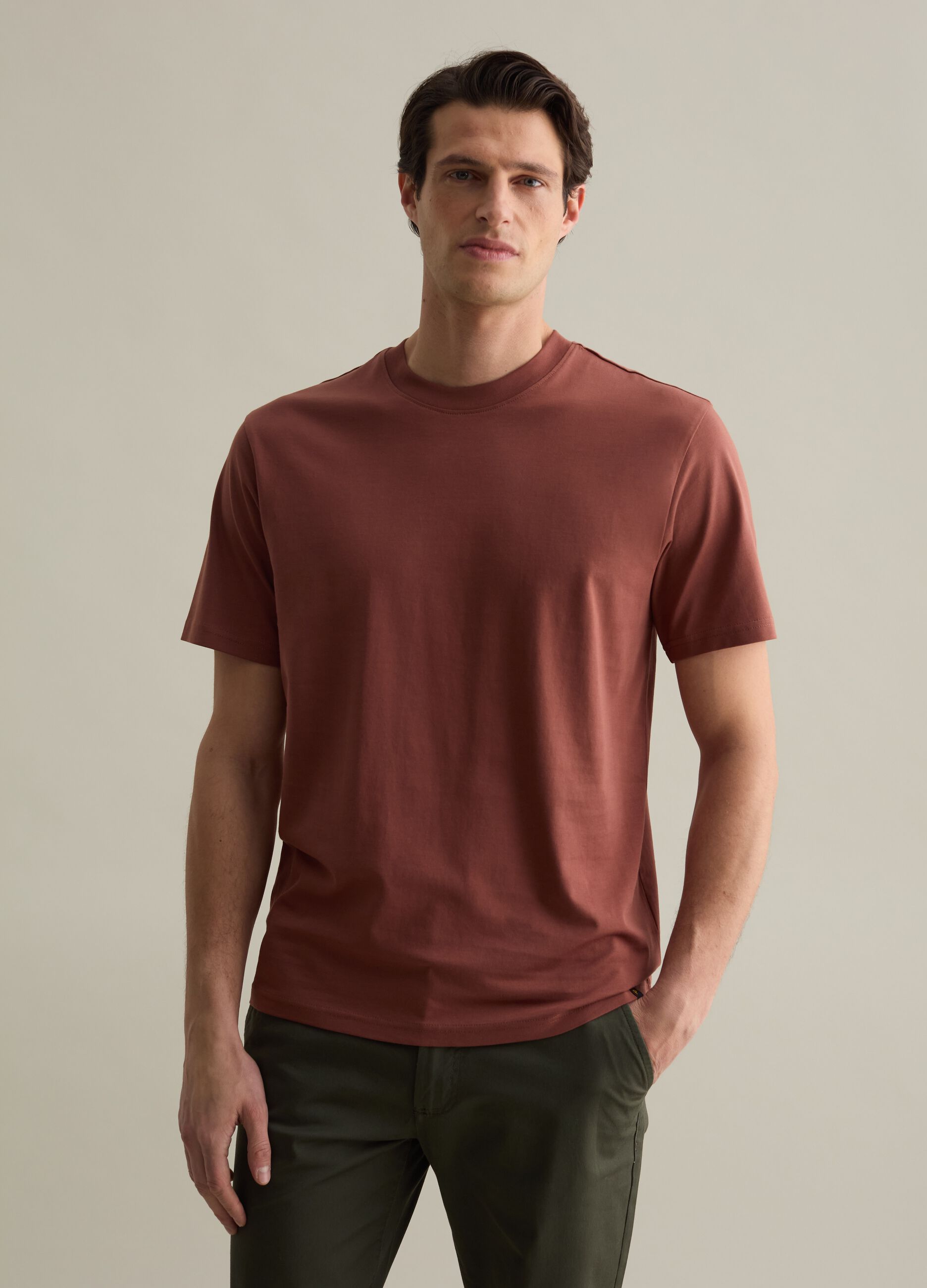 T-shirt girocollo in cotone tinta unita