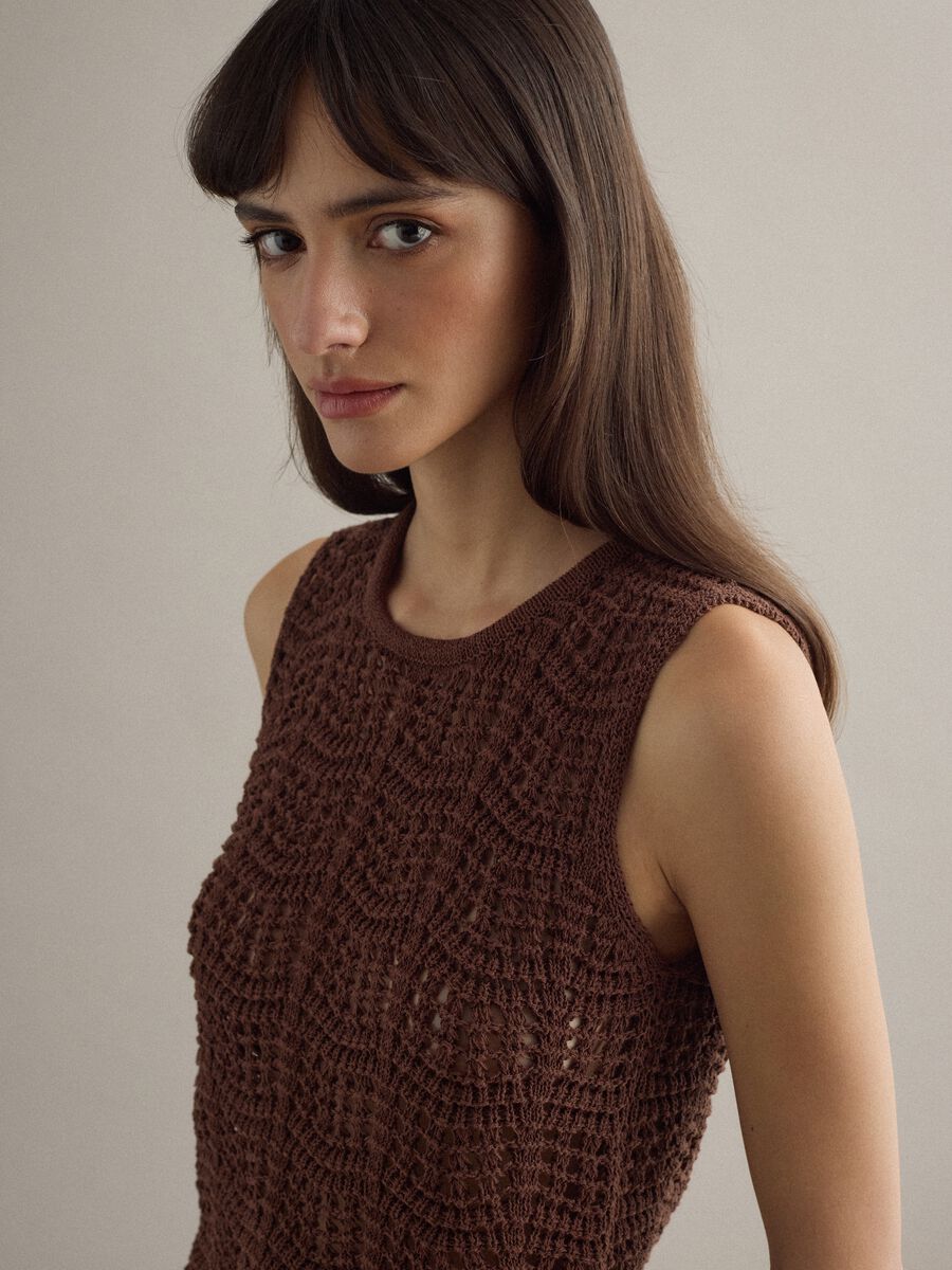 Tank top in misto cotone marrone regular fit con texture a rete_3