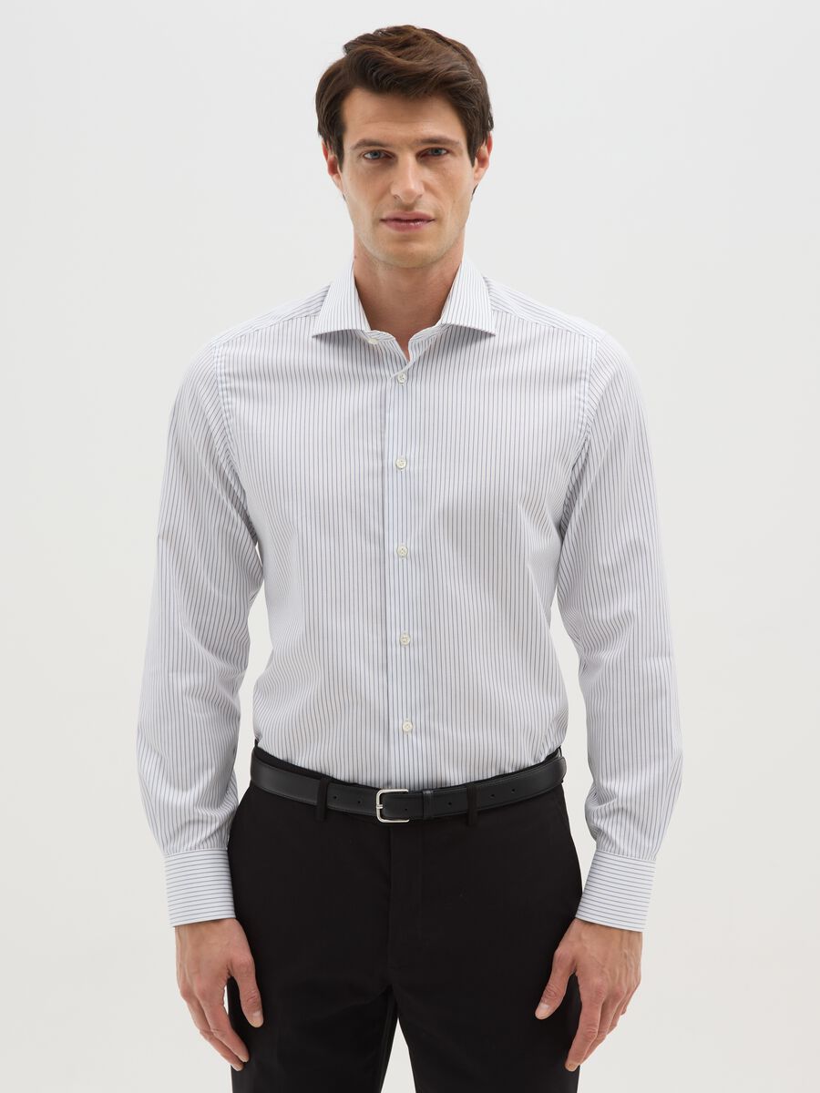 Light blue shirt with white stripes in pure cotton slim fit_0