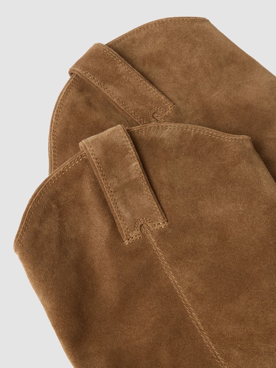 Brown low-heel genuine leather boots_1