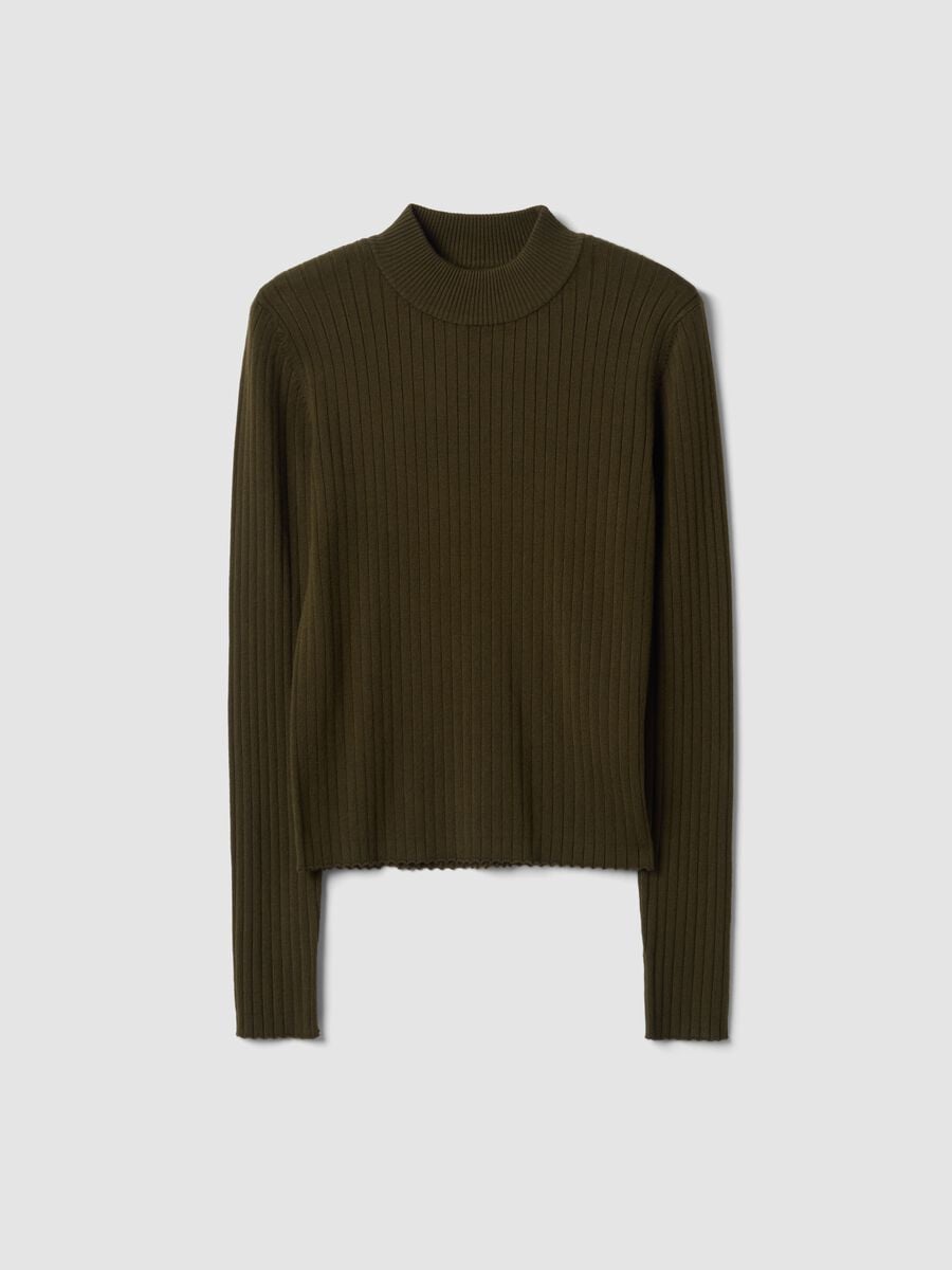 Maglia verde in misto viscosa a coste con collo rialzato_4
