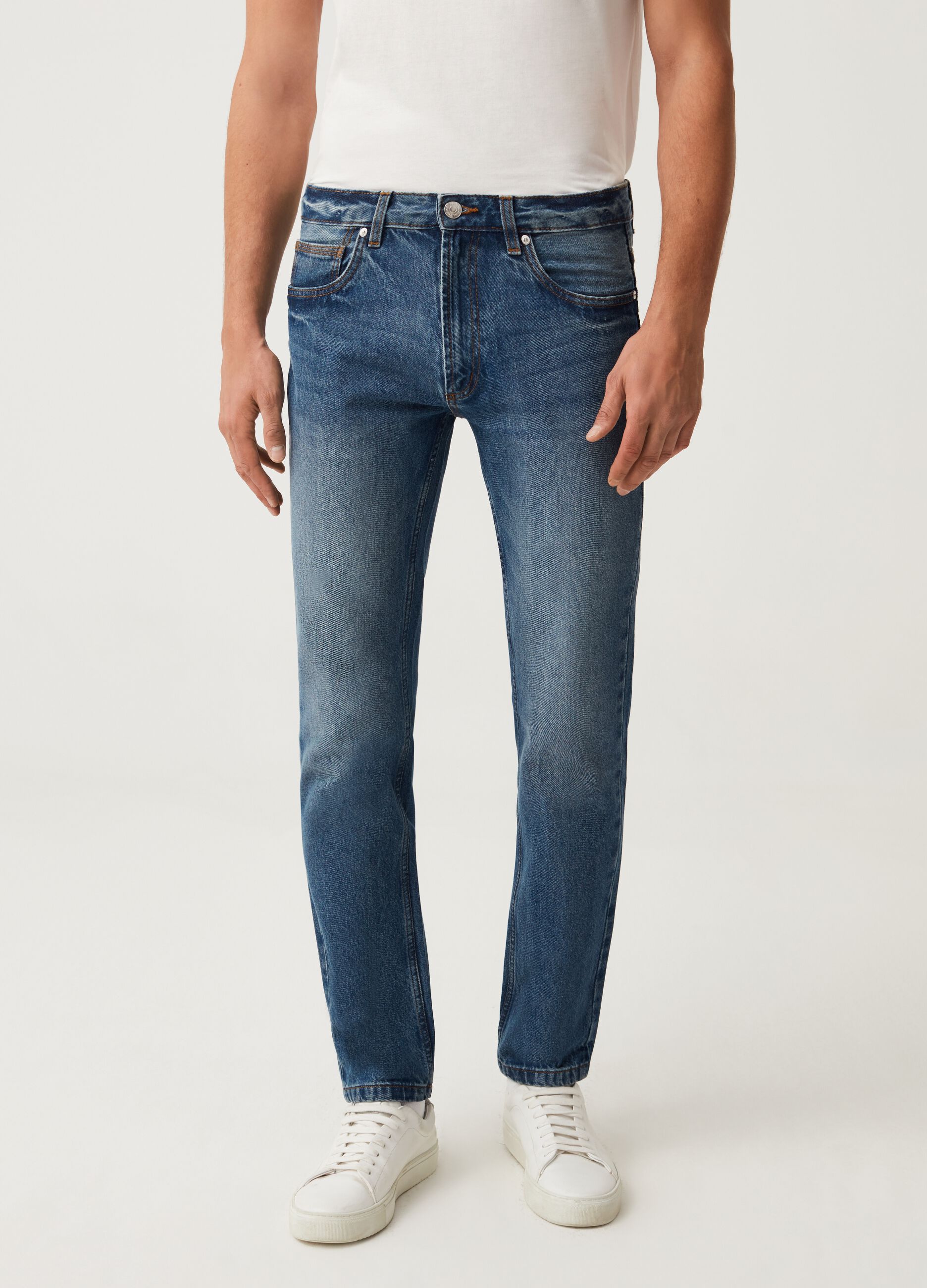 Jeans slim fit con scoloriture_1