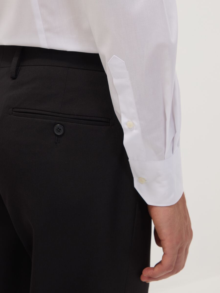 White slim-fit easy-iron shirt with classic collar_2