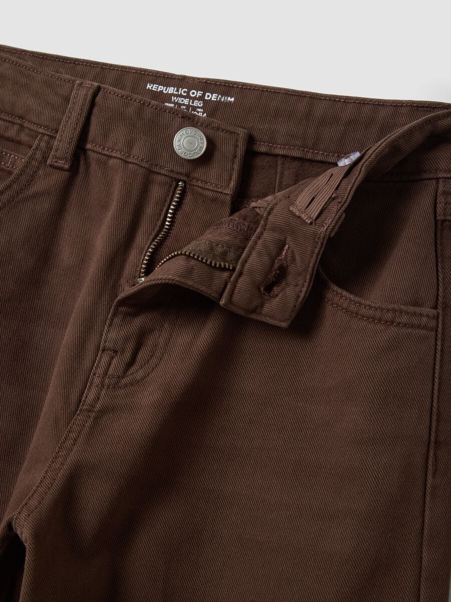 Jeans marroni wide leg in twill di puro cotone_1