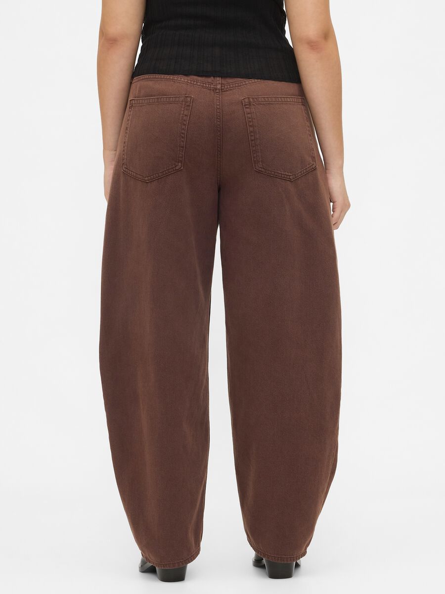 Brown jeans made of cotton and lyocell_5