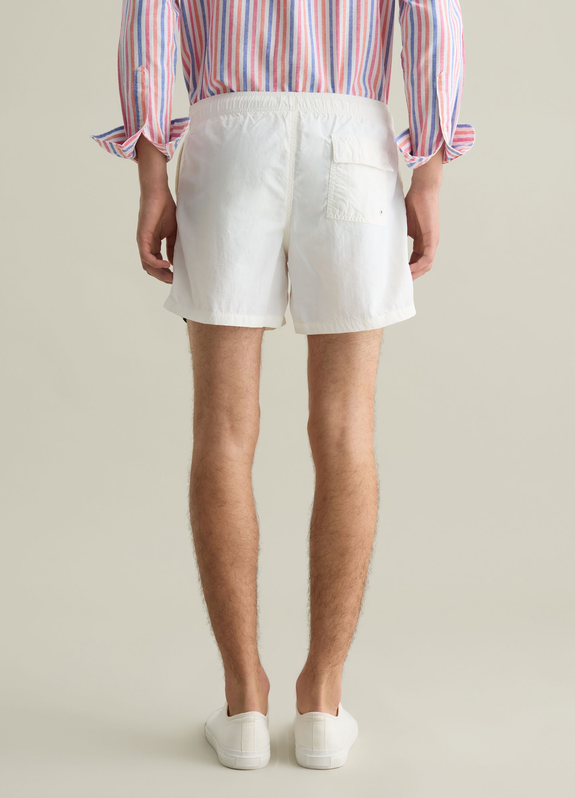 Men’s regular-fit swim boxers in white blend with elastic waist