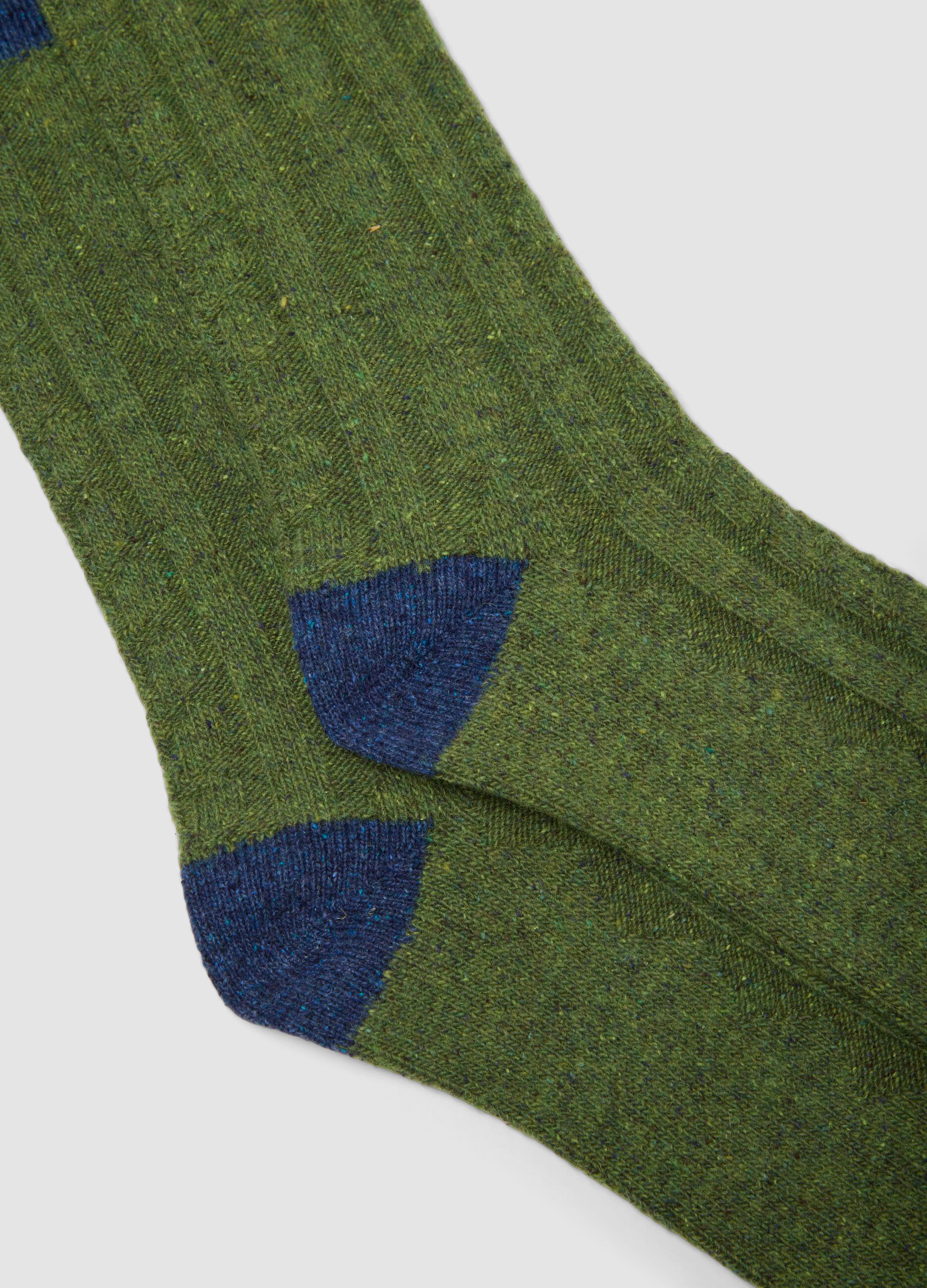 Green ankle socks in stretch wool and silk
