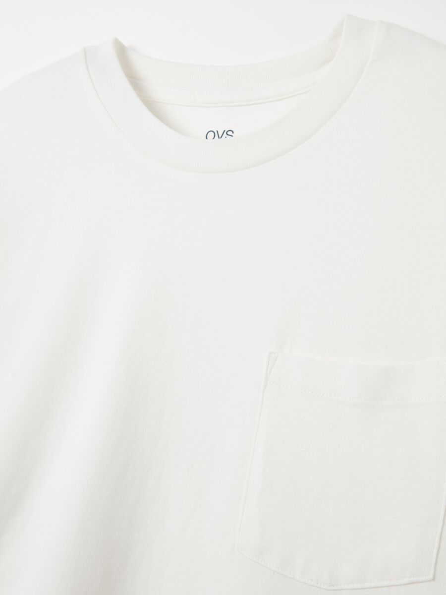Cotton T-shirt with pocket and long sleeves_5