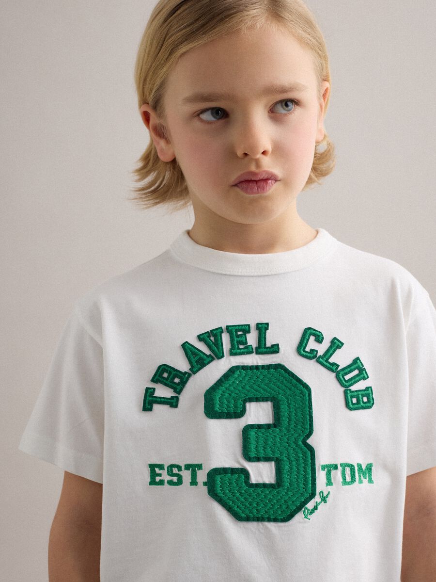 T-shirt in puro cotone bianca da bambino regular fit con stampa_2