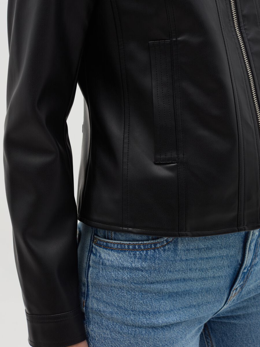 Short full-zip biker jacket_3