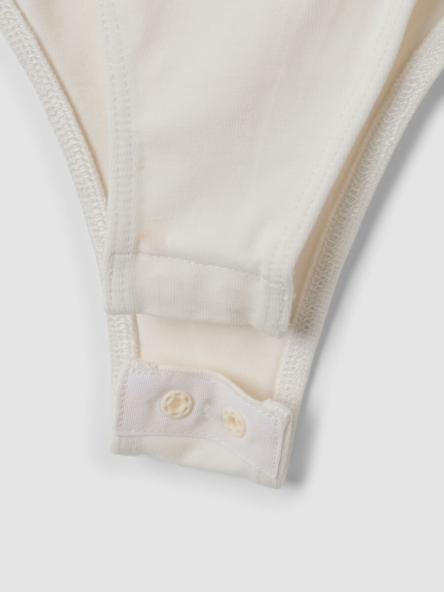 White fitted stretch-cotton bodysuit with lace_5
