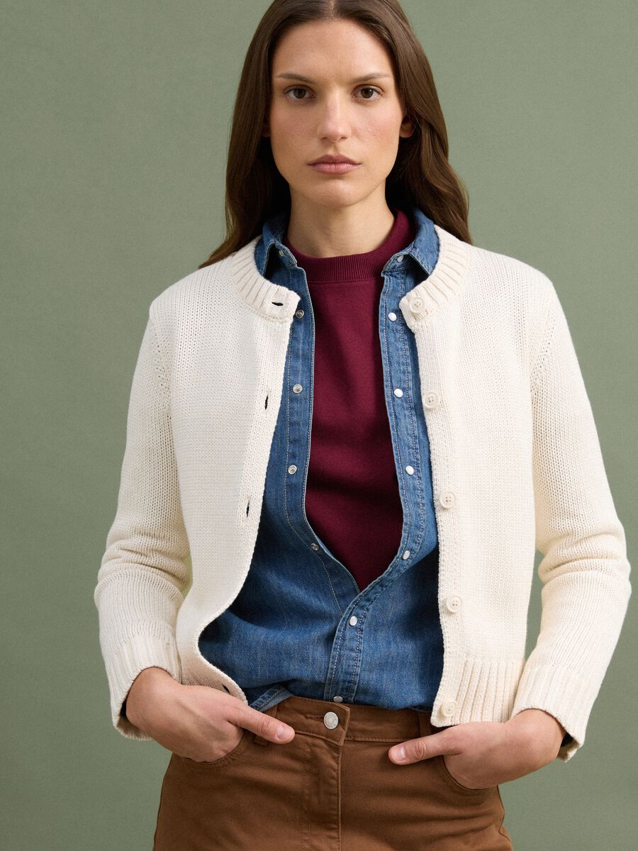 Cardigan beige in puro cotone con bottoni regular fit_0