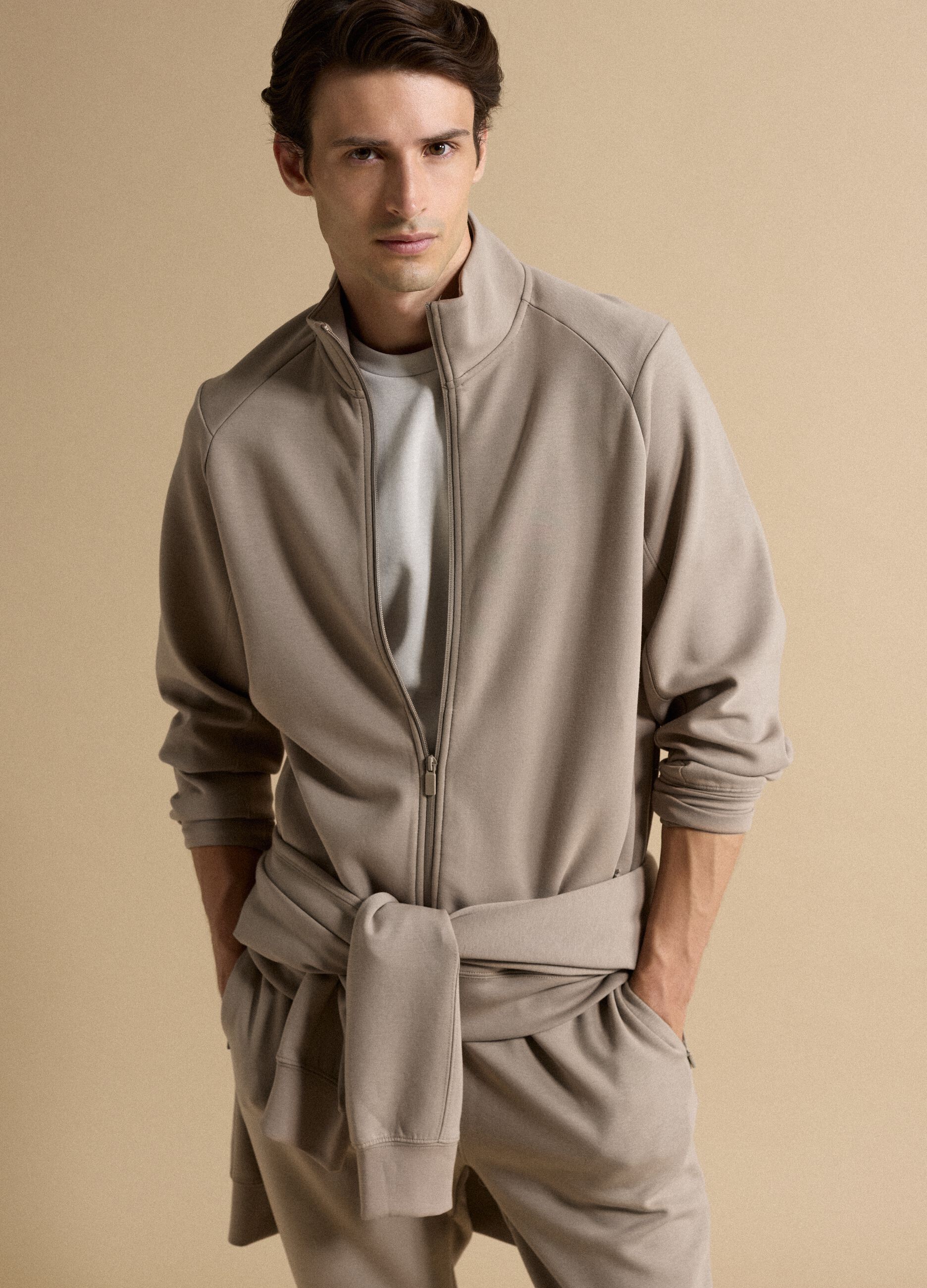 Full-zip beige con colletto in tessuto elasticizzato Easy Dry regular fit