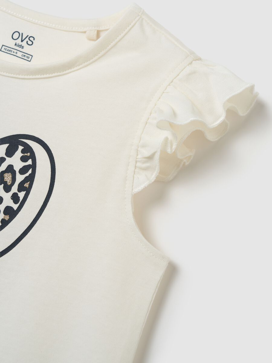 Girls' white pure cotton T-shirt regular fit with frills_3