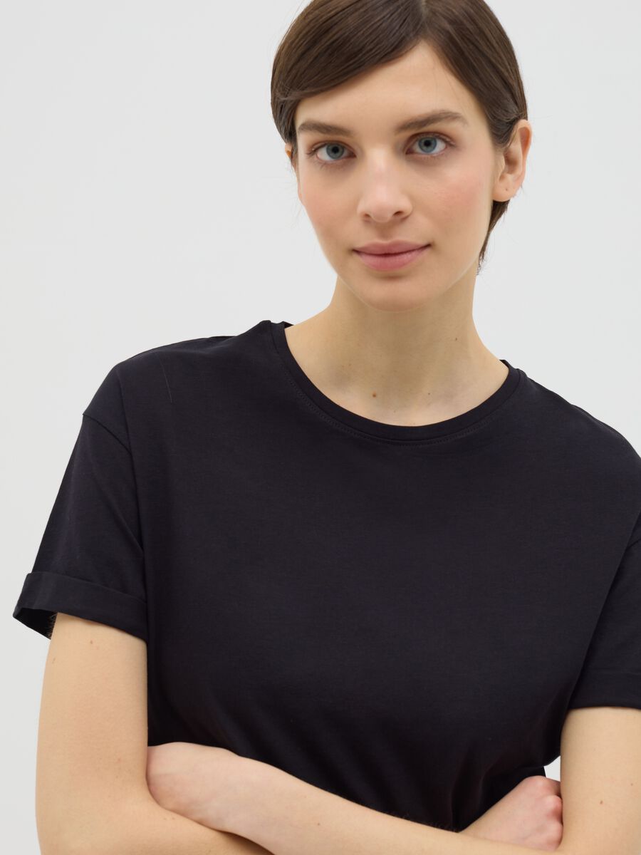Black boxy-fit T-shirt in cotton_2