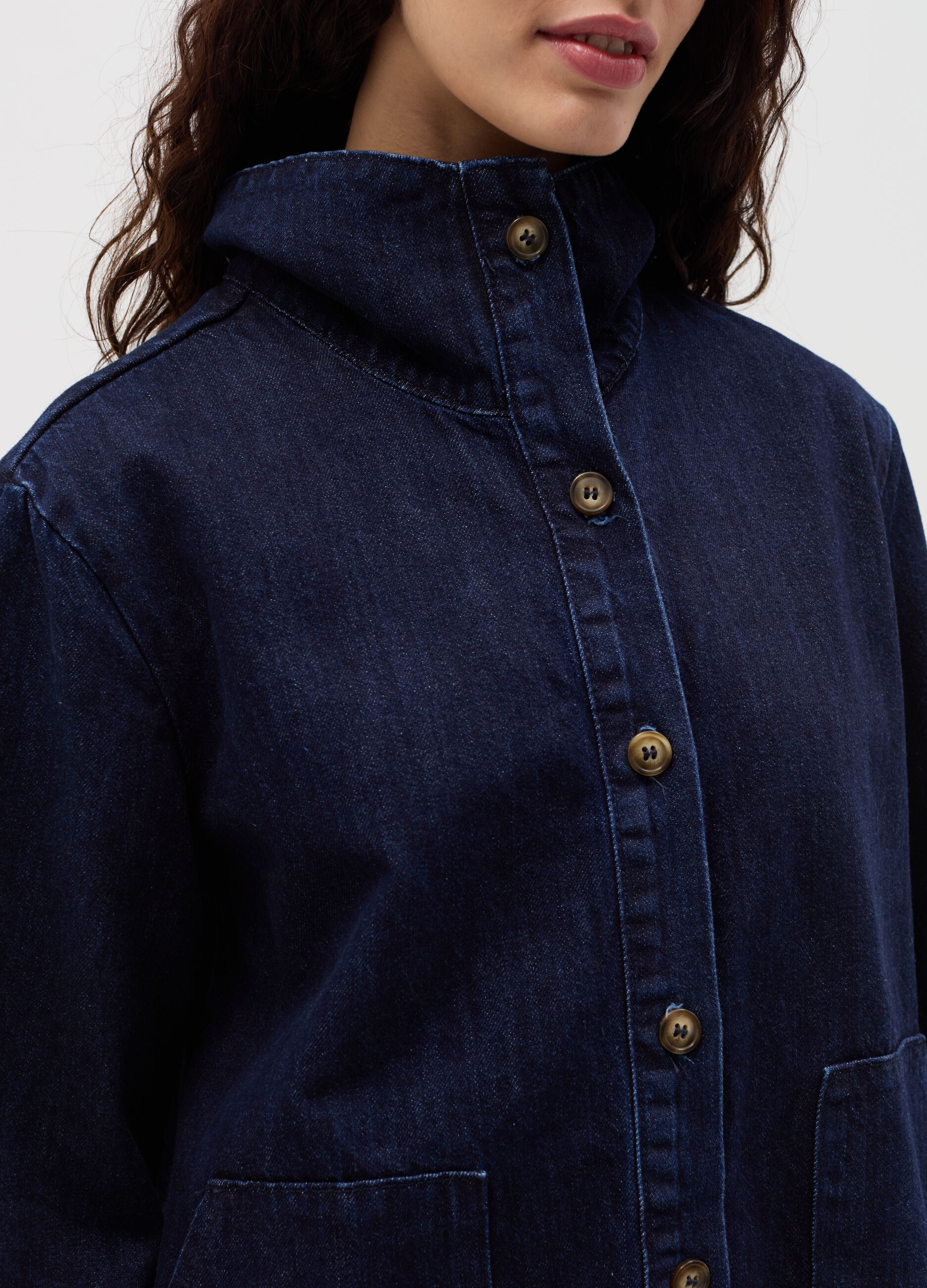 Short denim jacket with three-quarter sleeves