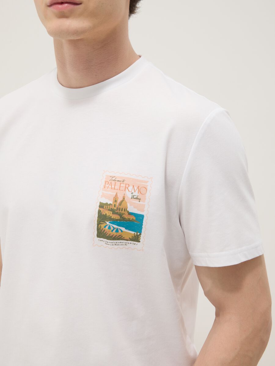 T-shirt bianca in puro cotone con stampa regular fit_2