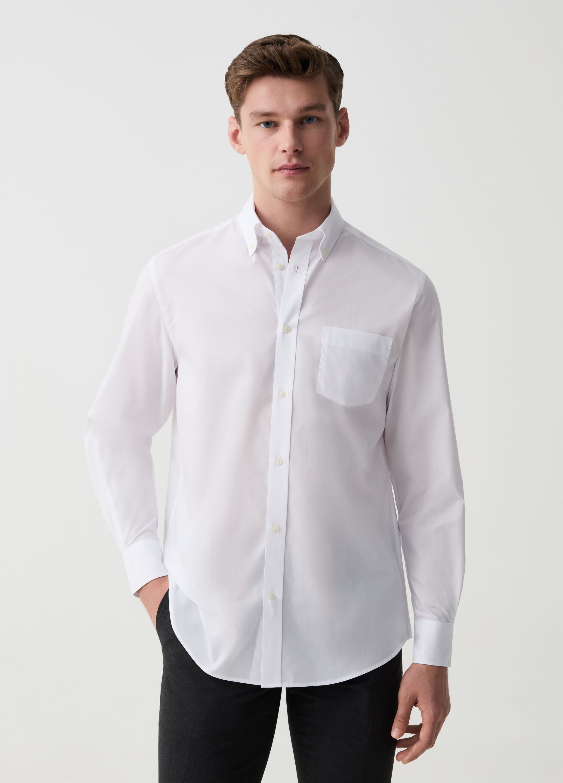 Regular-fit button-down shirt with pocket