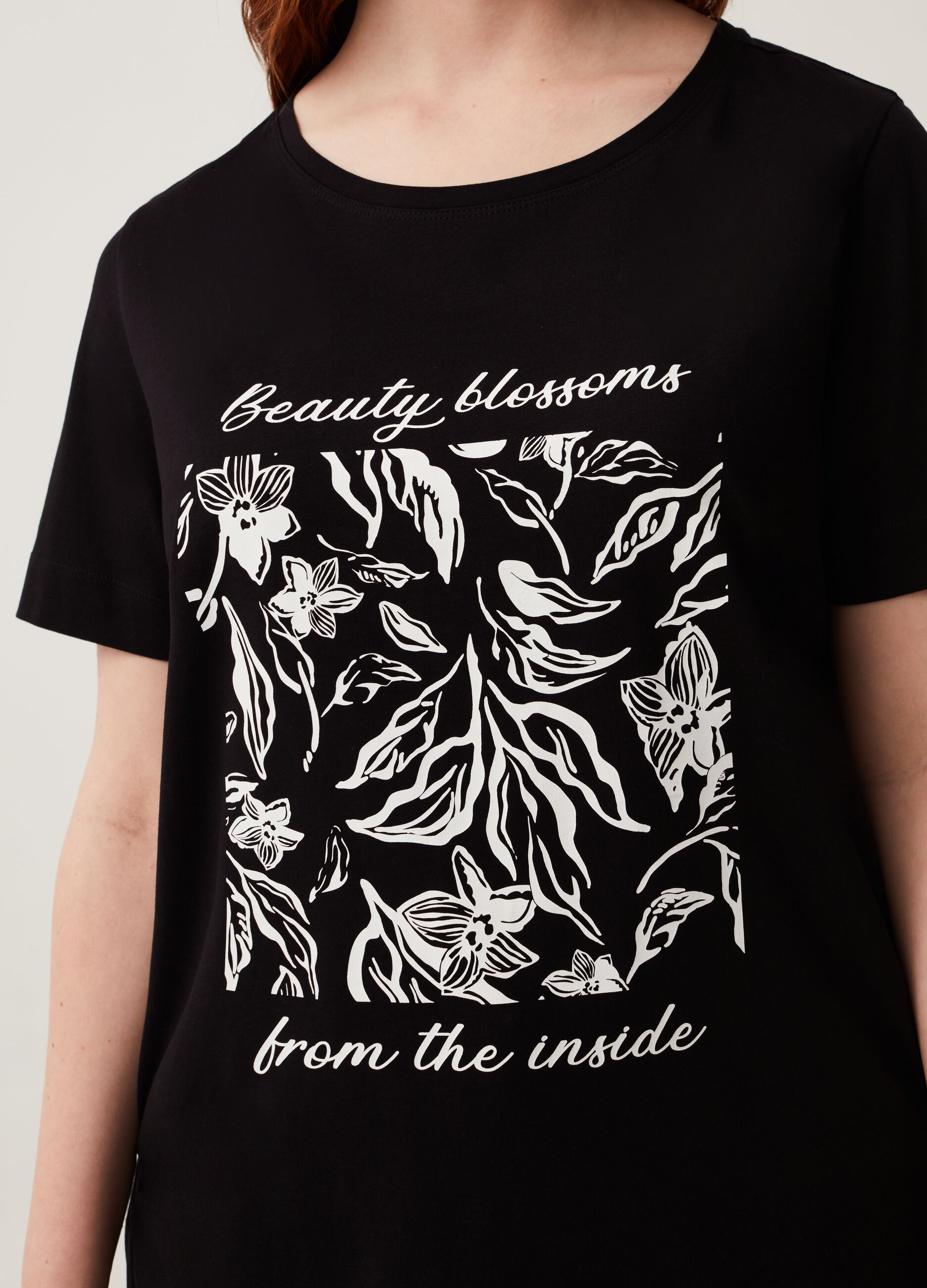 T-shirt con stampa fiori Curvy MYA_3