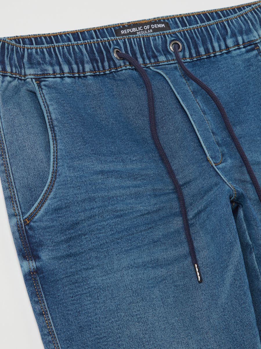 Regular-fit joggers in denim with drawstring_5