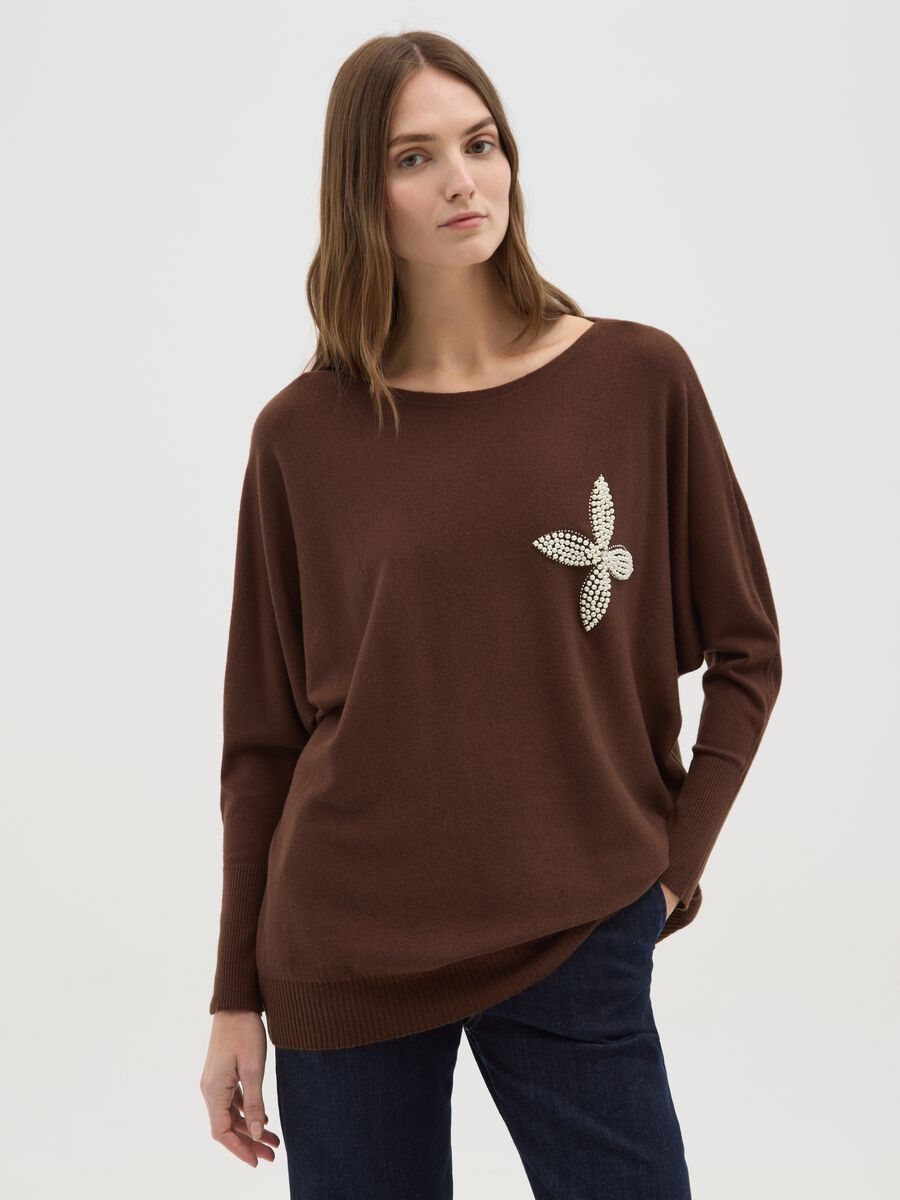 Maglia marrone regular fit con applicazioni_0