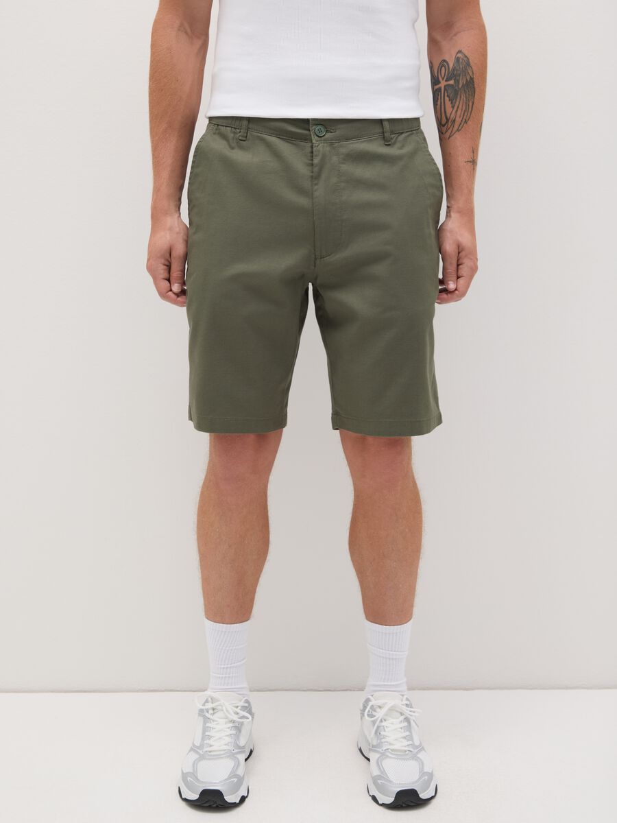 Men's green cotton relaxed fit shorts_1