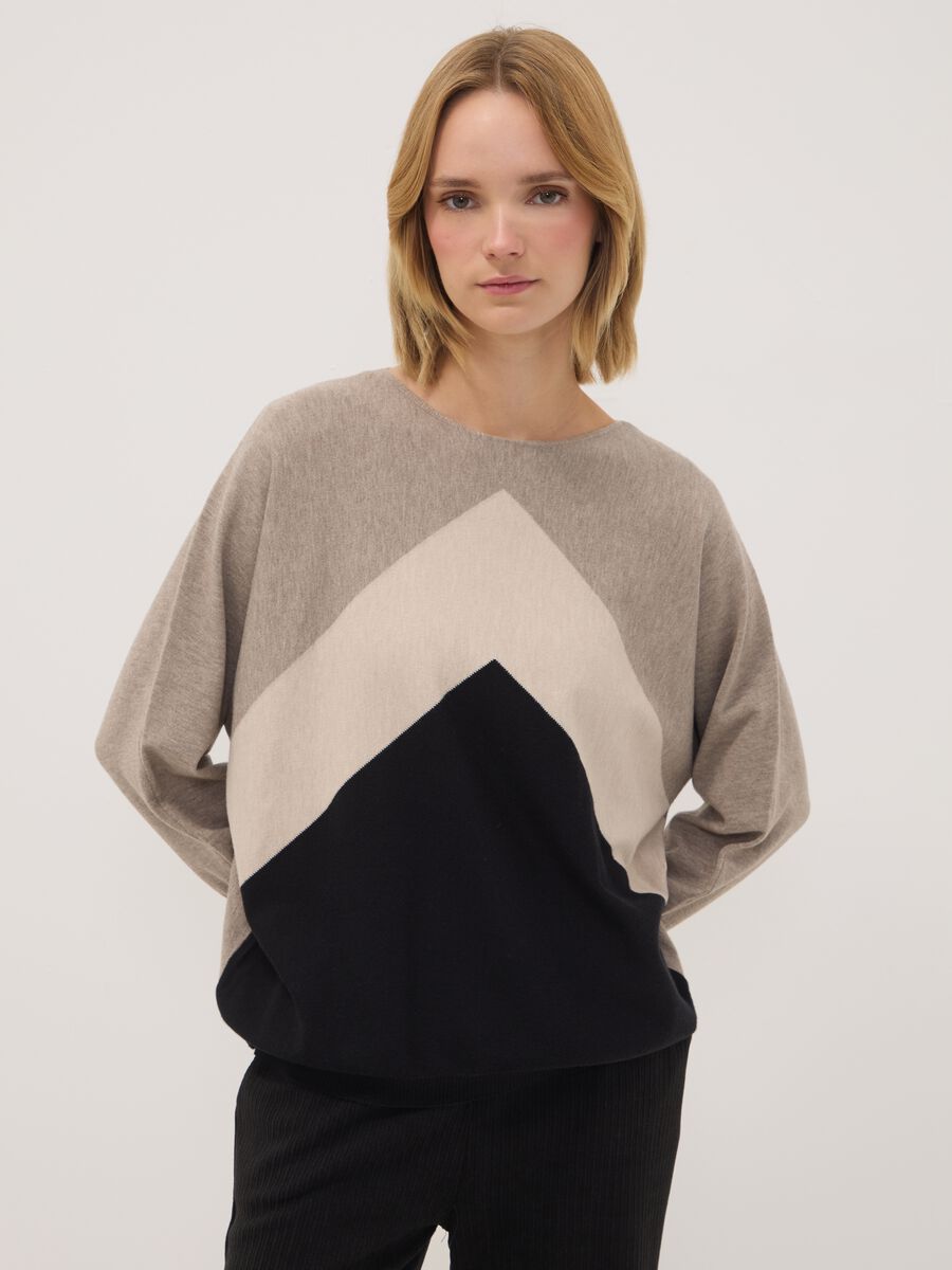 Multicolour viscose-blend jumper with contrast pattern, regular fit_0